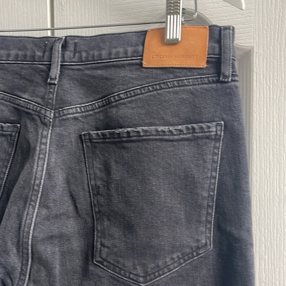 CITIZENS OF HUMANITY Charlotte Hi-Rise Straight Distressed 29 - Picture 9 of 12